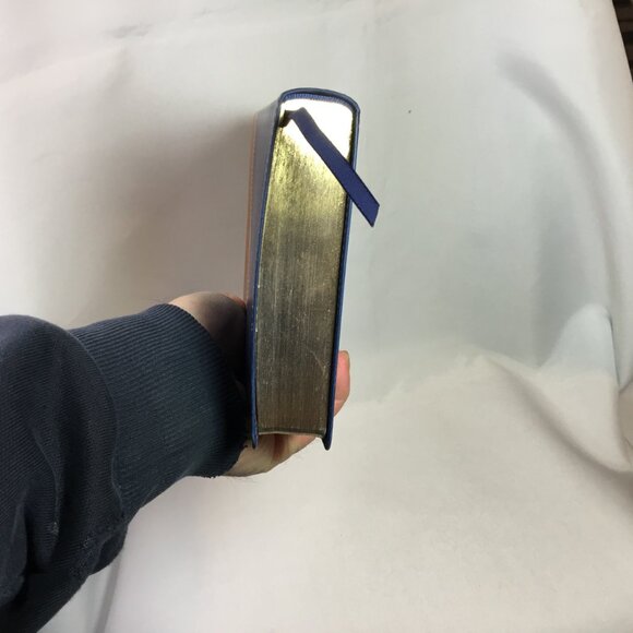 NEW NIV Gift Holy Bible by Zondervan 2011, Italian Duo Tone Leather Gold Edge - Picture 6 of 9